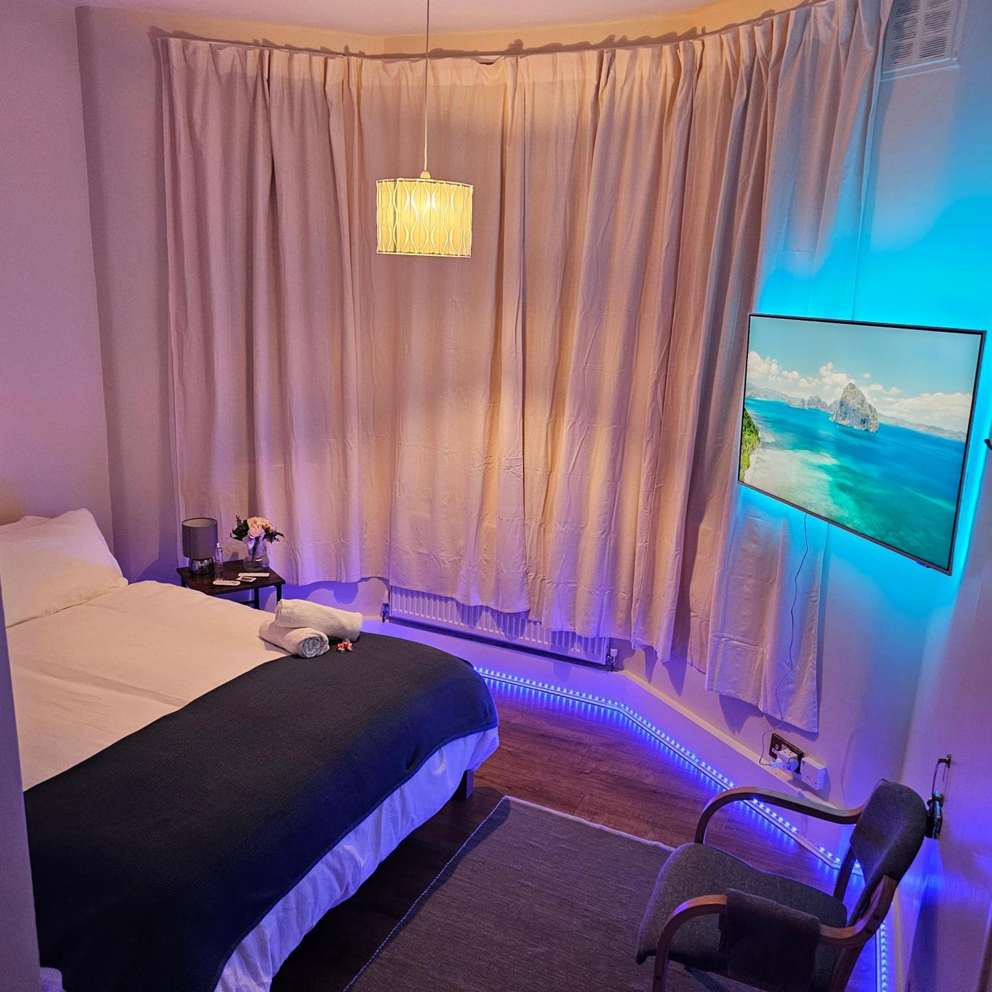 Apartment Spacious Flat In