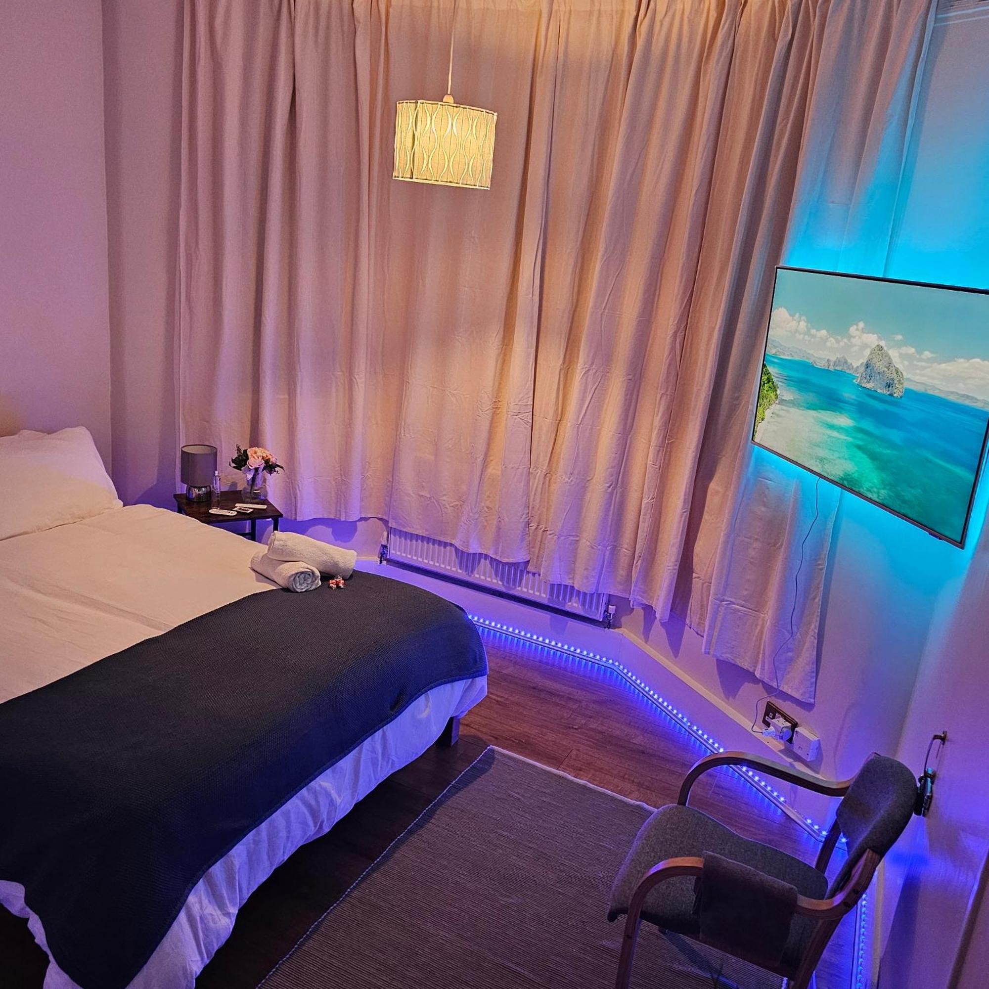 Apartment Spacious Flat In