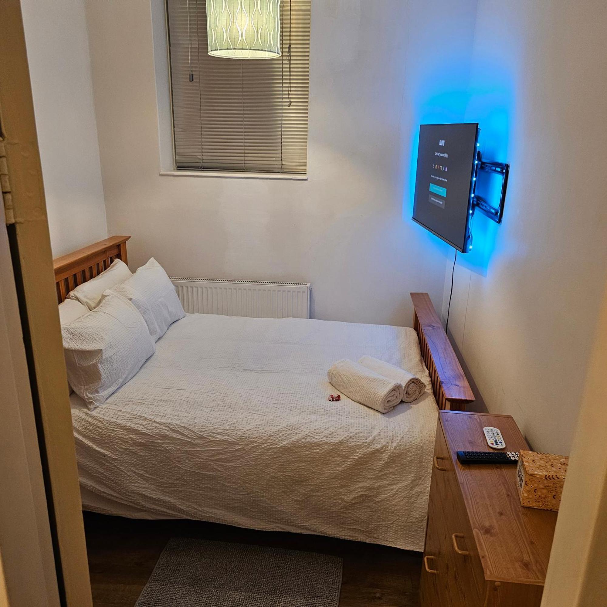Spacious Flat In Apartment London