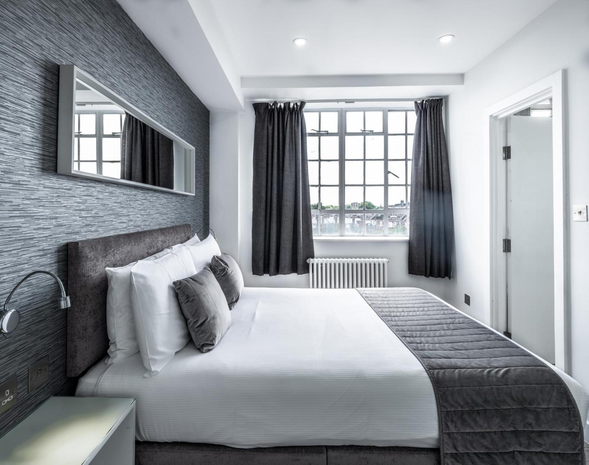 The Chelsea Cloisters Serviced Apartment *