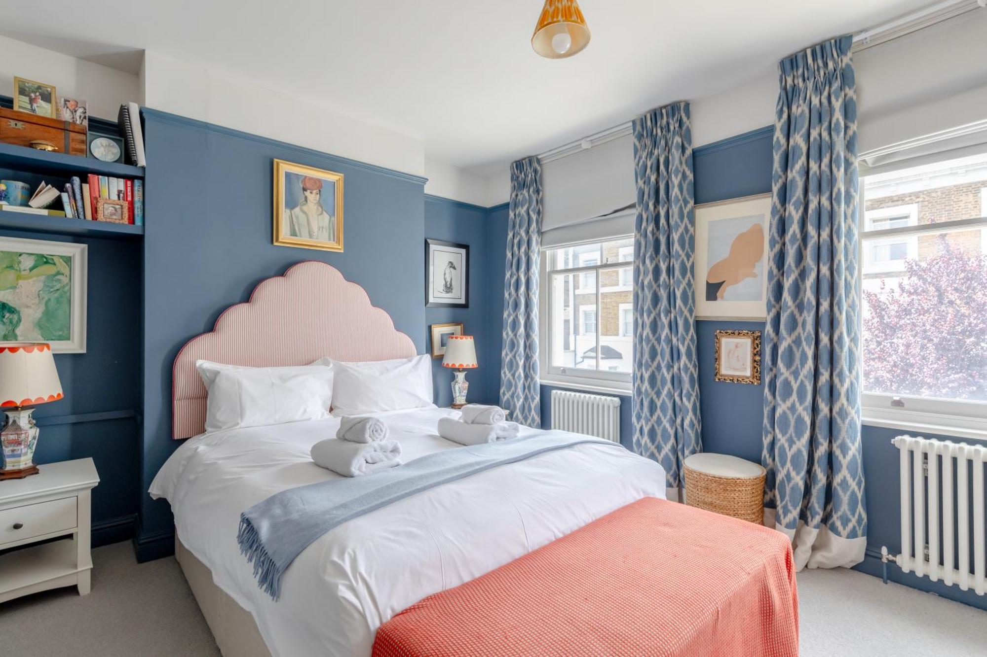 Stylish And Spacious 2 Bedroom House In Brixton