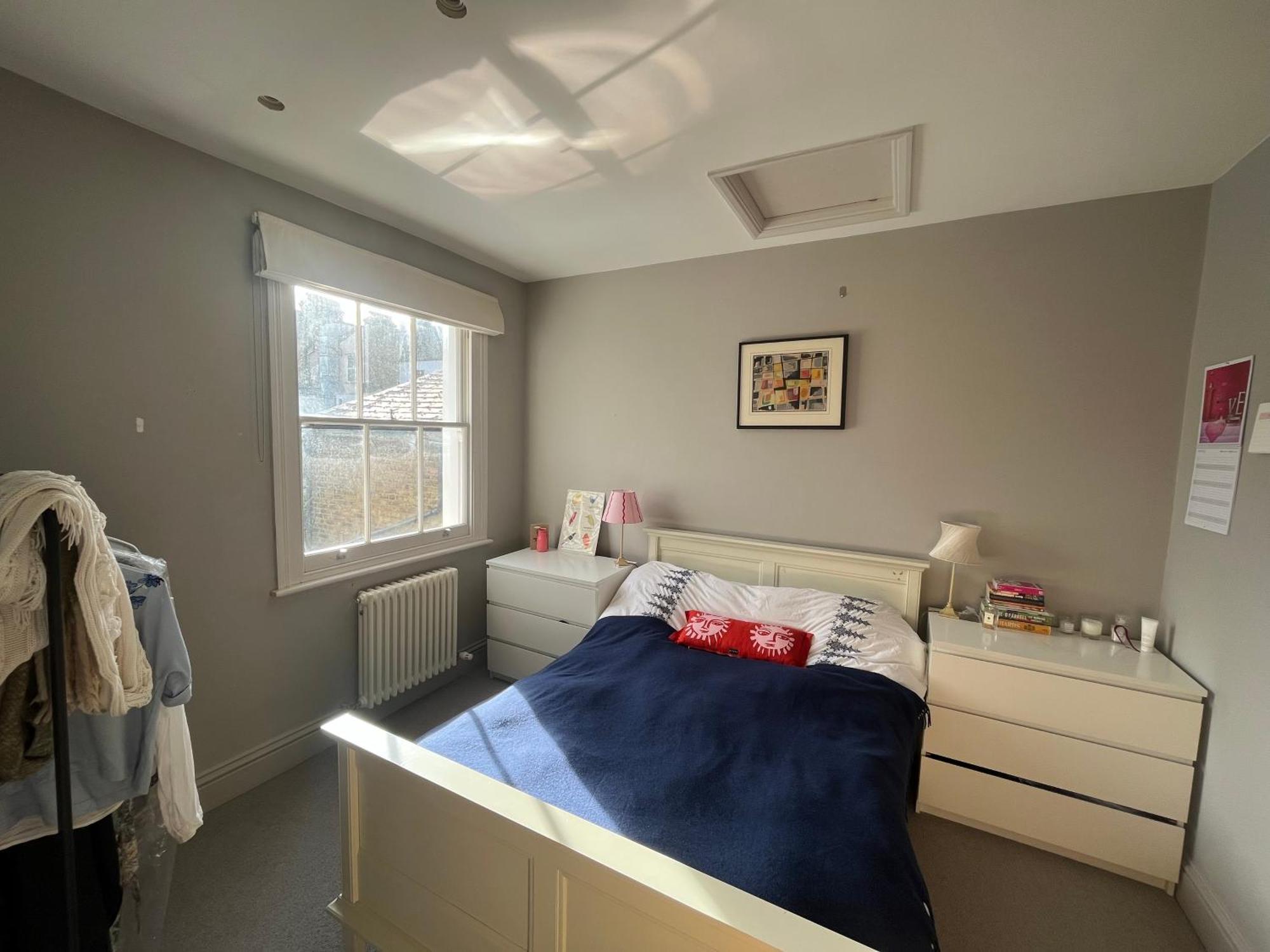 Stylish And Spacious 2 Bedroom House In Brixton