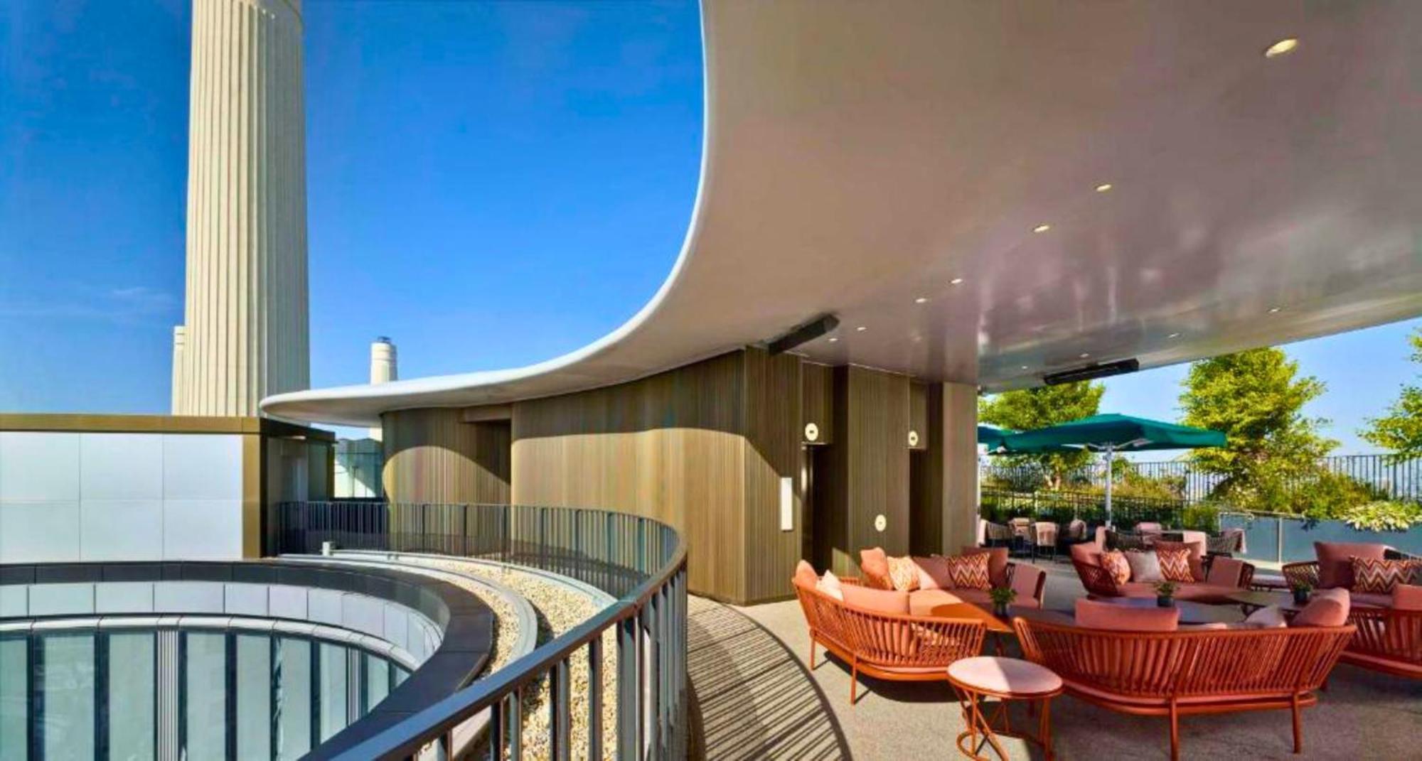 Battersea Power Station - Winter Garden Balcony & 1gb Wifi - Luxurylondonstays * London