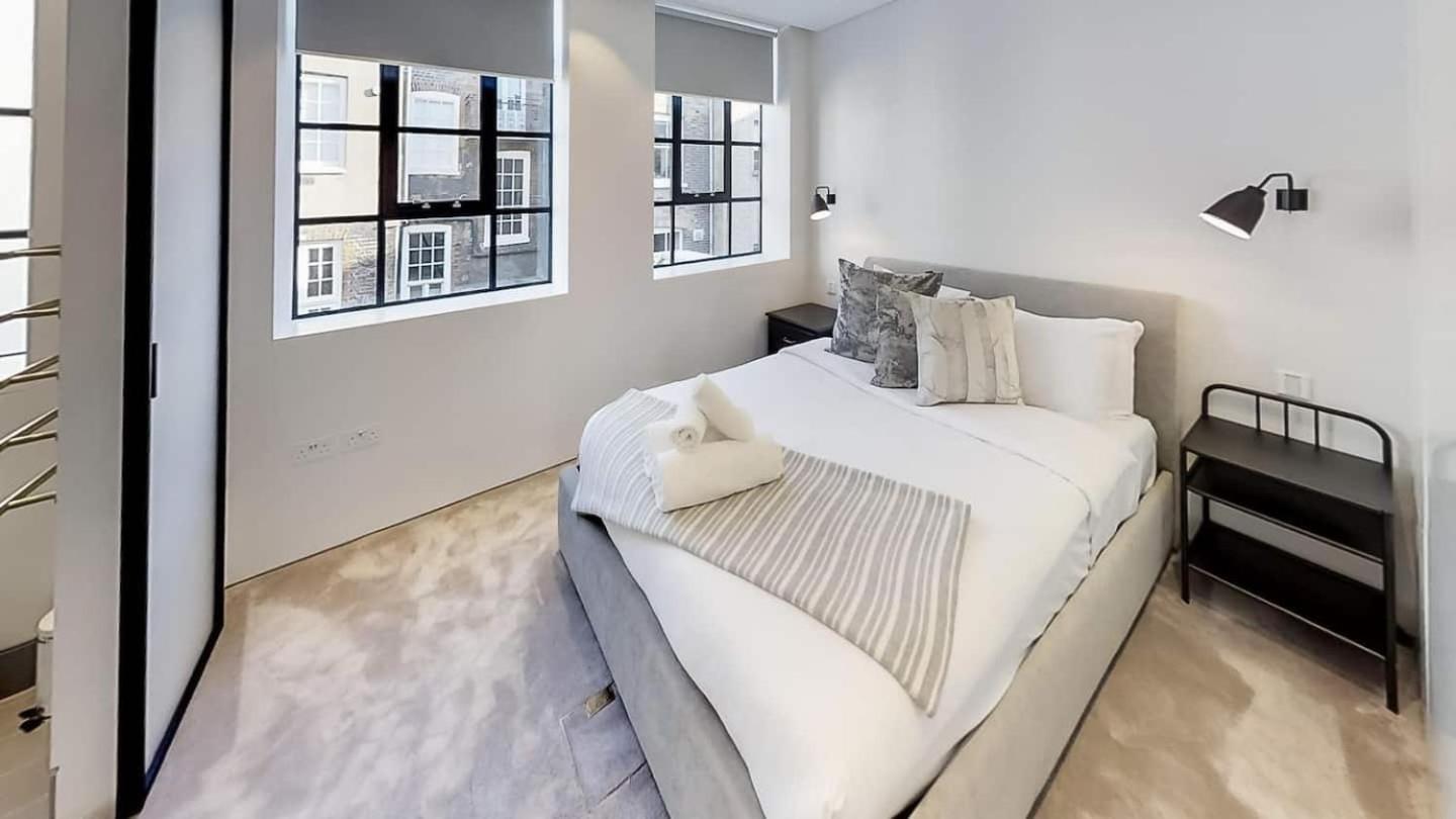 Lovely 4 Bdr Free Parking Apartment London