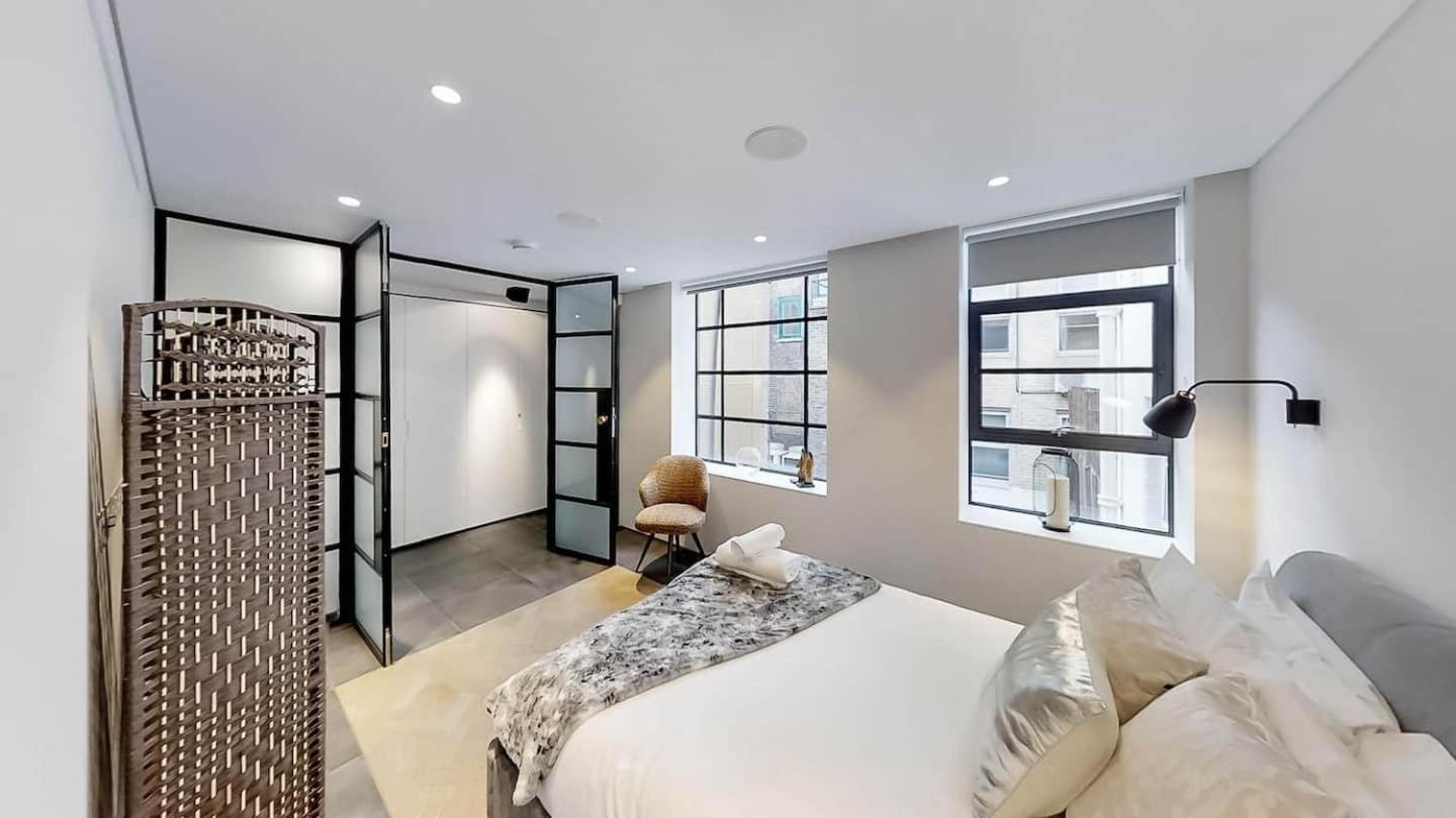 Lovely 4 Bdr Free Parking Apartment