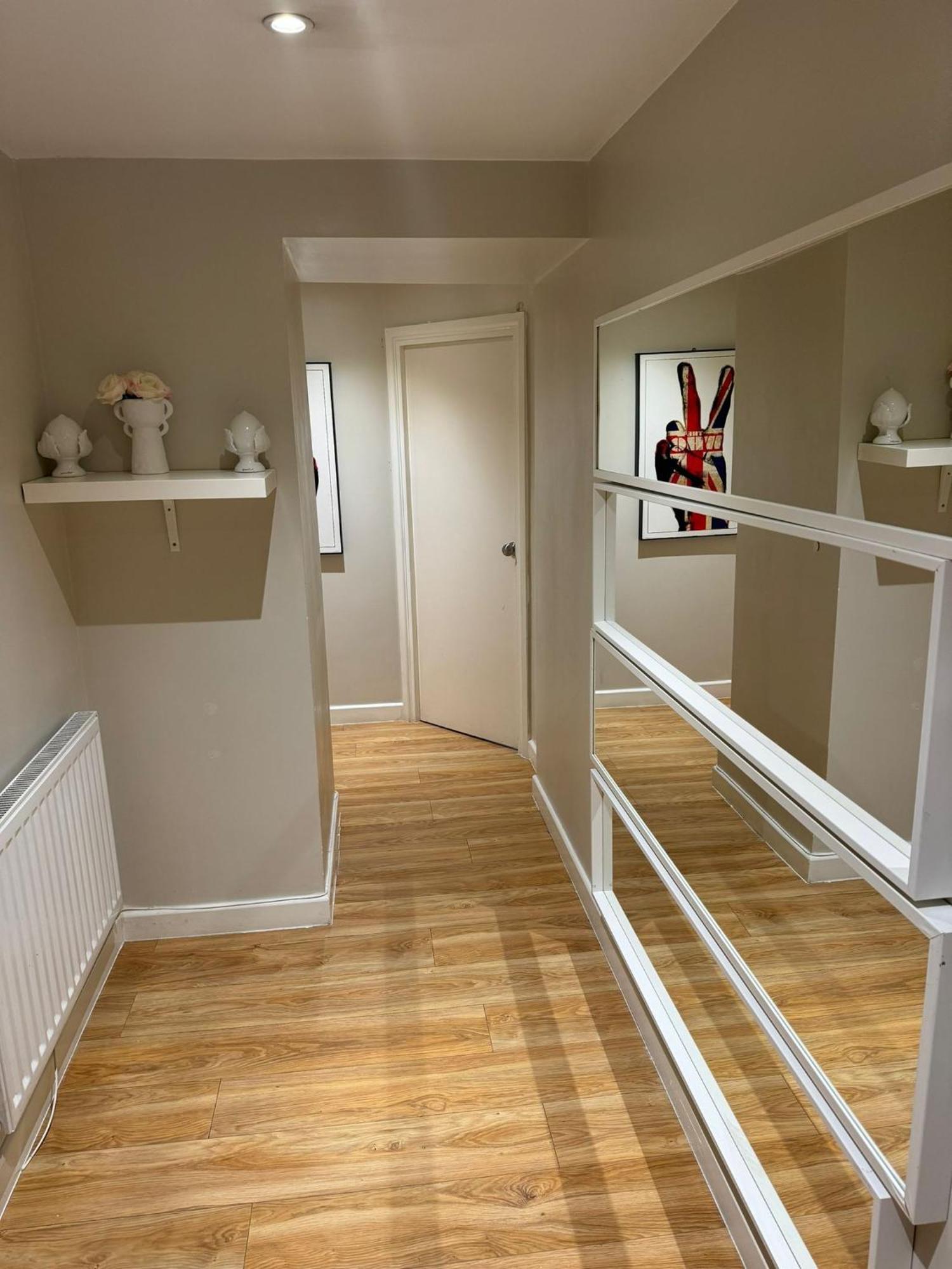 Sleep 8 In The Heart Of Hy4 Apartment