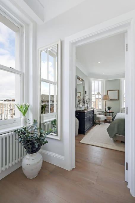 3 Bed Corner House Portobello Rd London