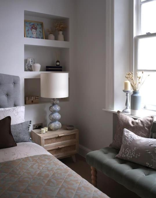 3 Bed Corner House Portobello Rd Holiday home London