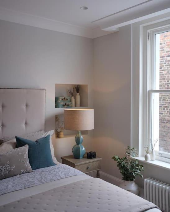 Vakantiehuis 3 Bed Corner House Portobello Rd *
