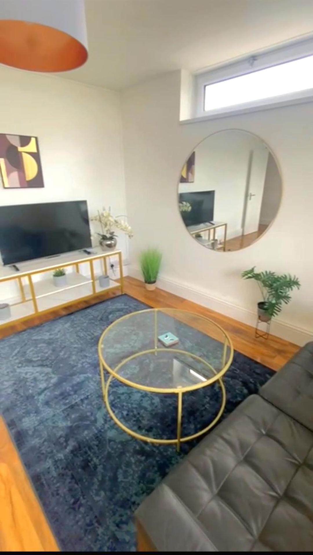 -2 Bedroom - Breathtaking Views Skyline Canary Warf Appartement