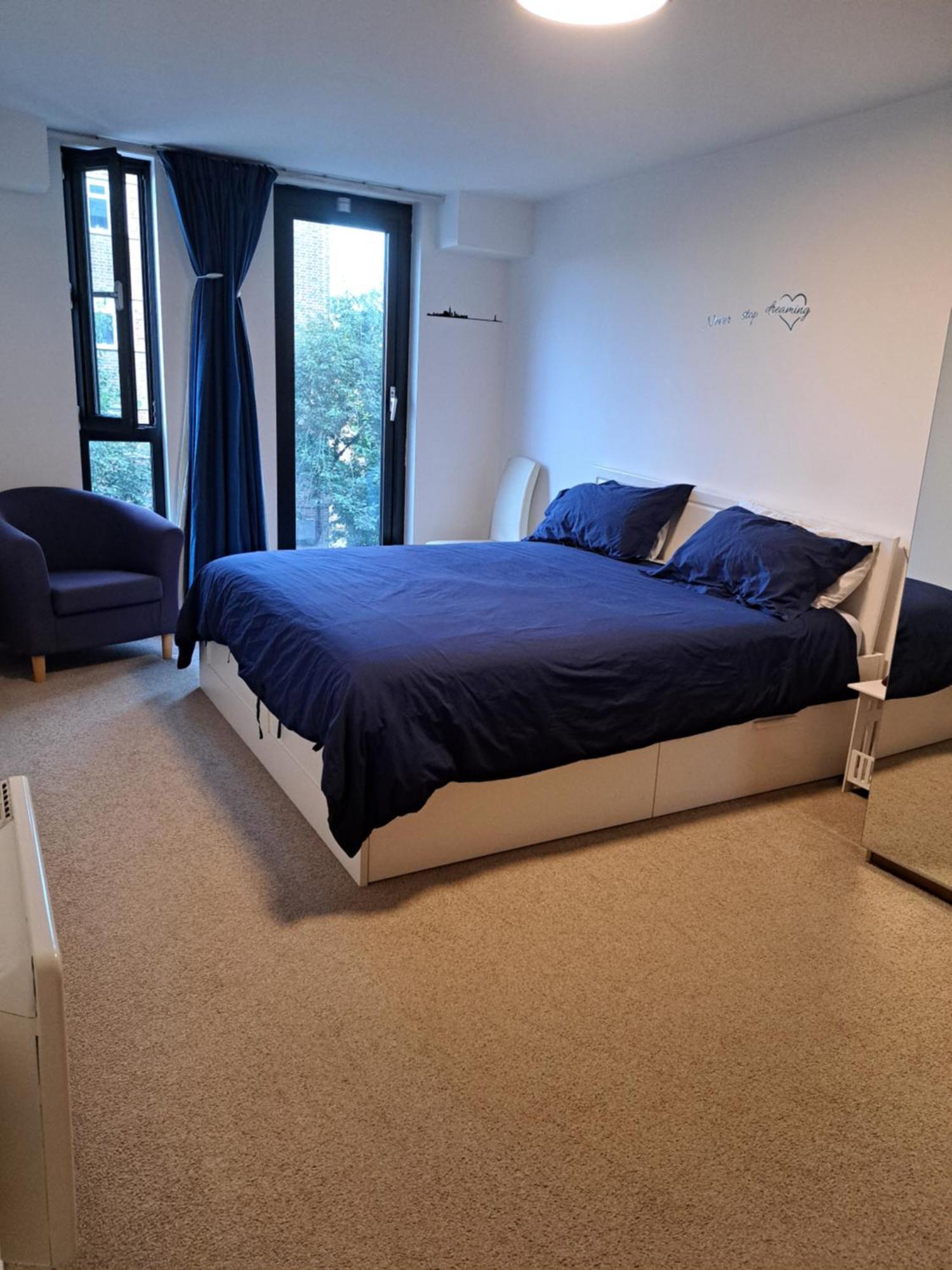Superb Spacious 1bedroom Zone 1