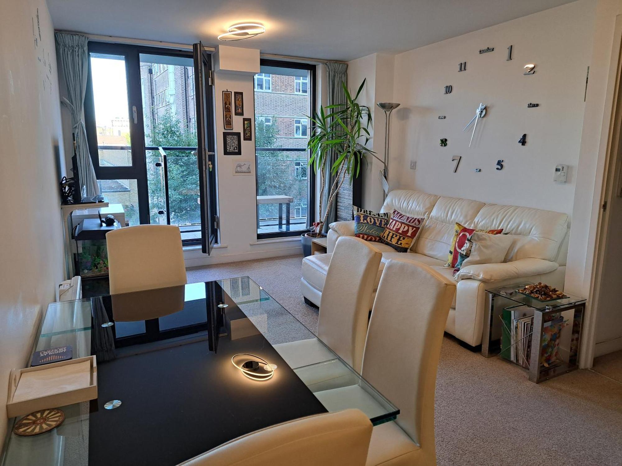 Superb Spacious 1bedroom Zone 1