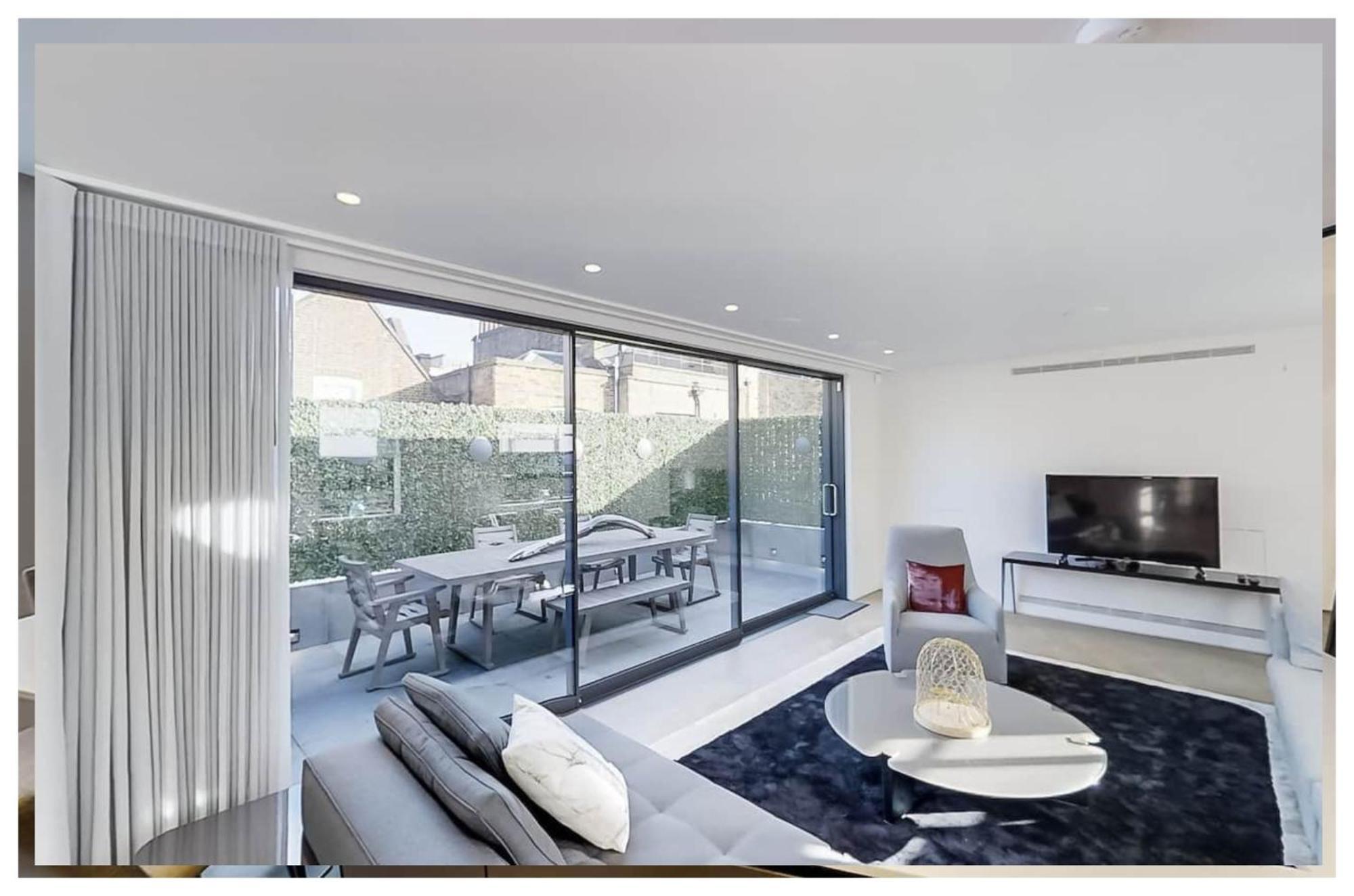 Apartment Lovely 4 Bdr Free Parking