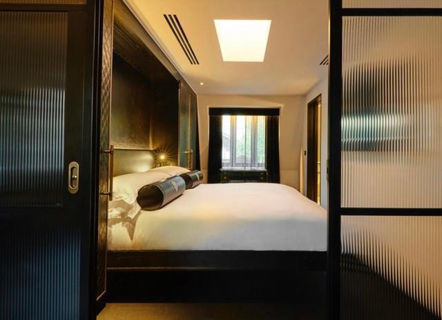 Hotel Chateau Denmark London