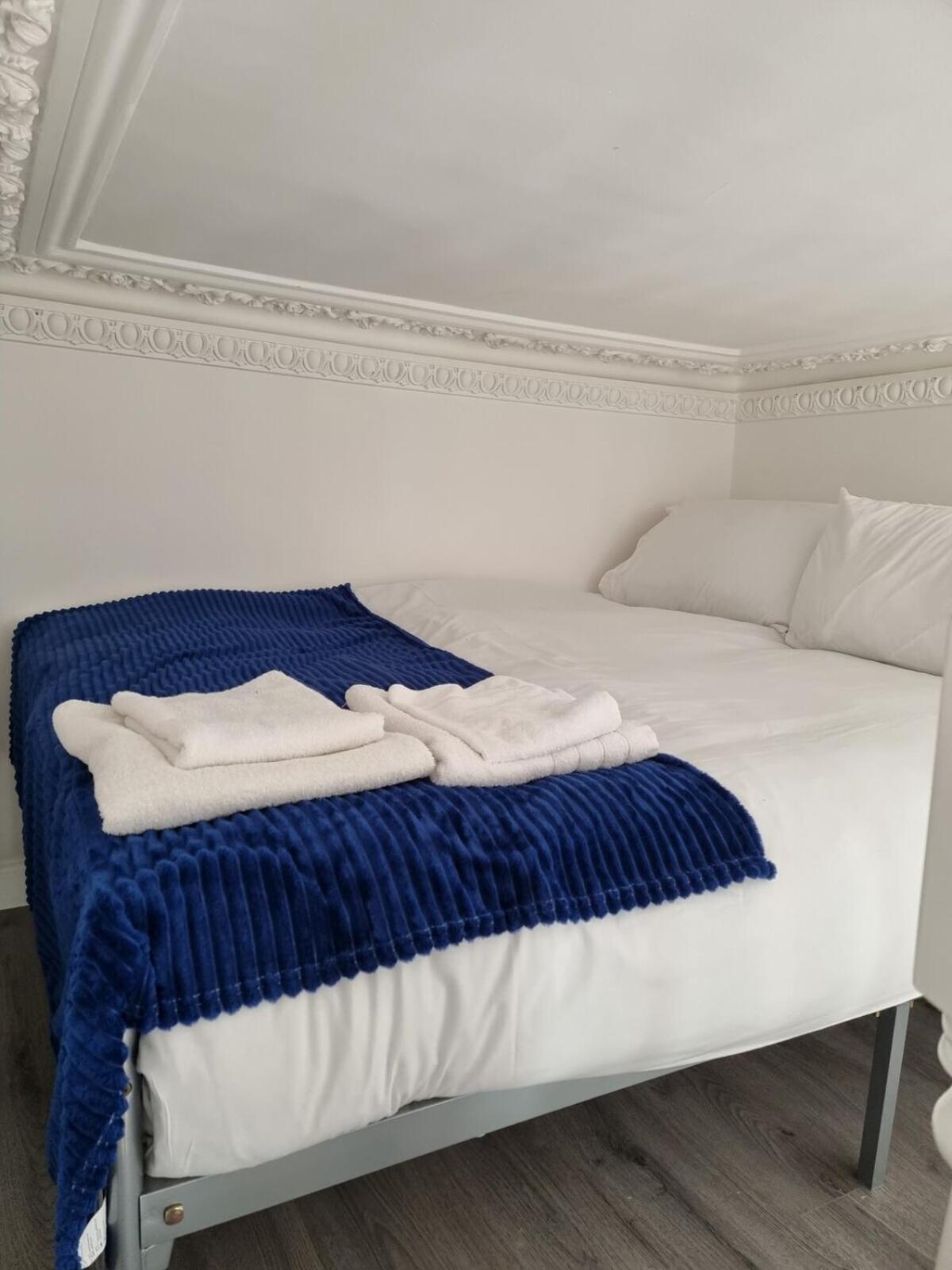 Apartment F103-1st Flr Mezzanine Fit 3 Near Hyde Park London