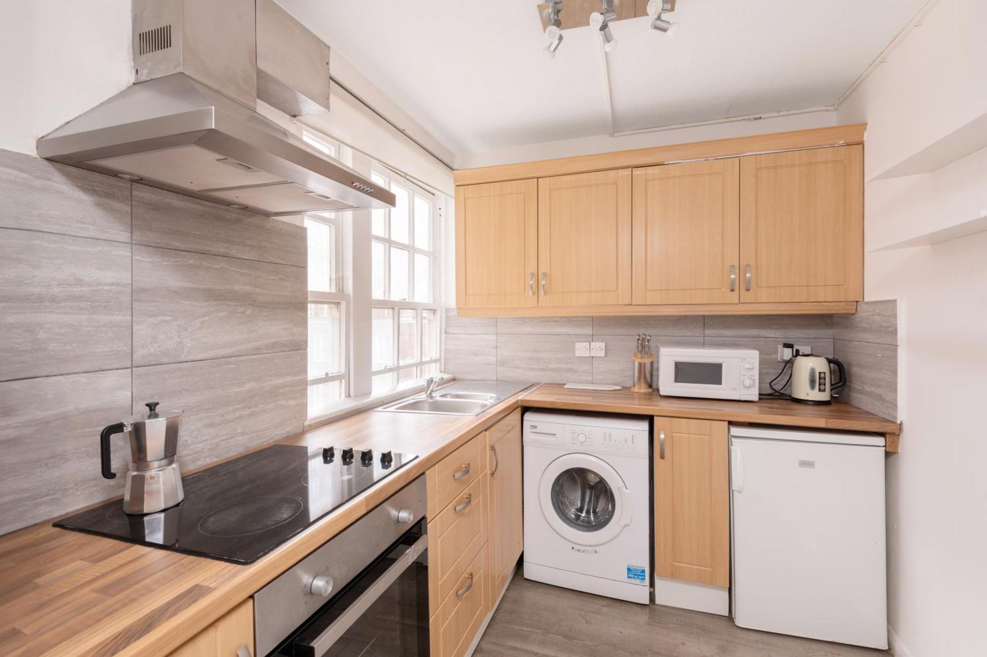 2-bed Marylebone With Concierge & Private Elevator - Next To Oxford Street, Selfridges & Hyde Park Apartment
