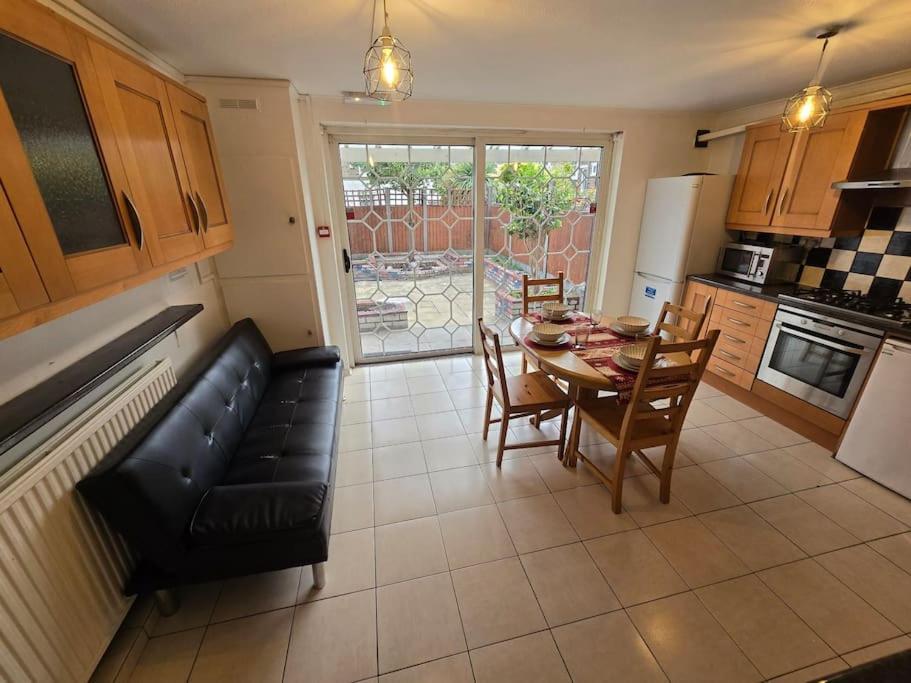 Beautiful In Prime Location! London