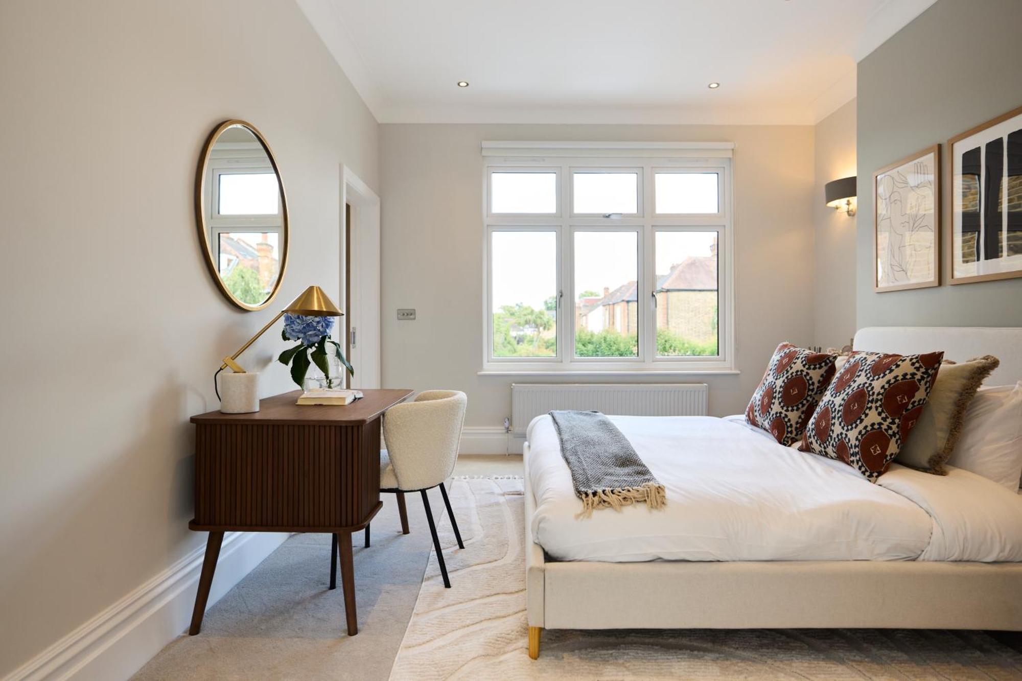 The Roehampton Place - Elegant 5bdr House With Garden And Parking London