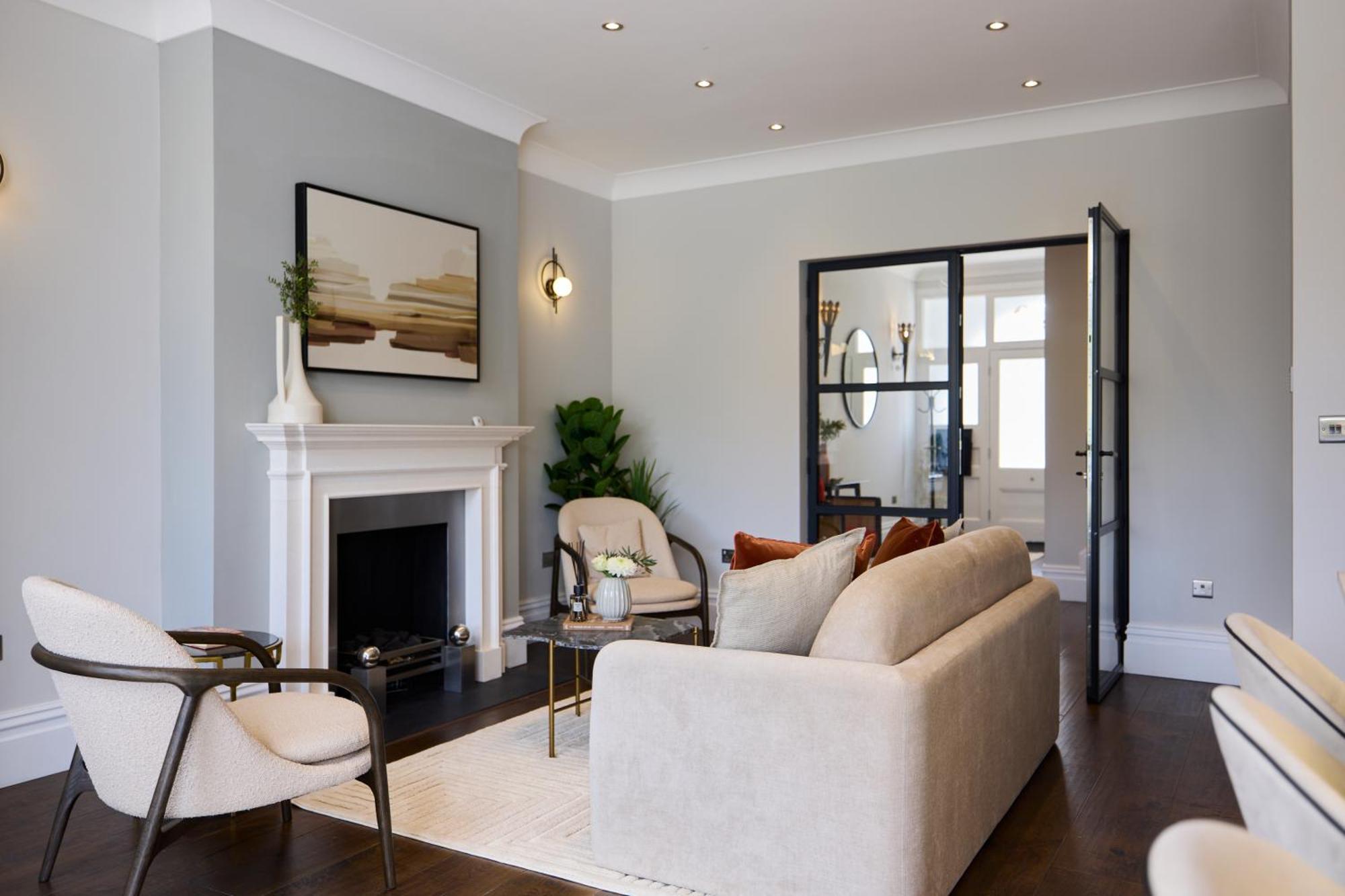 The Roehampton Place - Elegant 5bdr House With Garden And Parking Apartment London