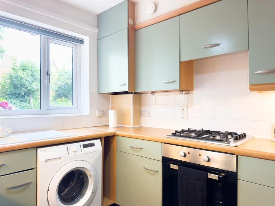 Apartment Last-minute Reserve L Modern 2 Double Bed For 5 Guests L Hofin Short Lets & Serviced *