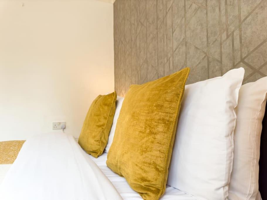 Last-minute Reserve L Modern 2 Double Bed For 5 Guests L Hofin Short Lets & Serviced Apartment London