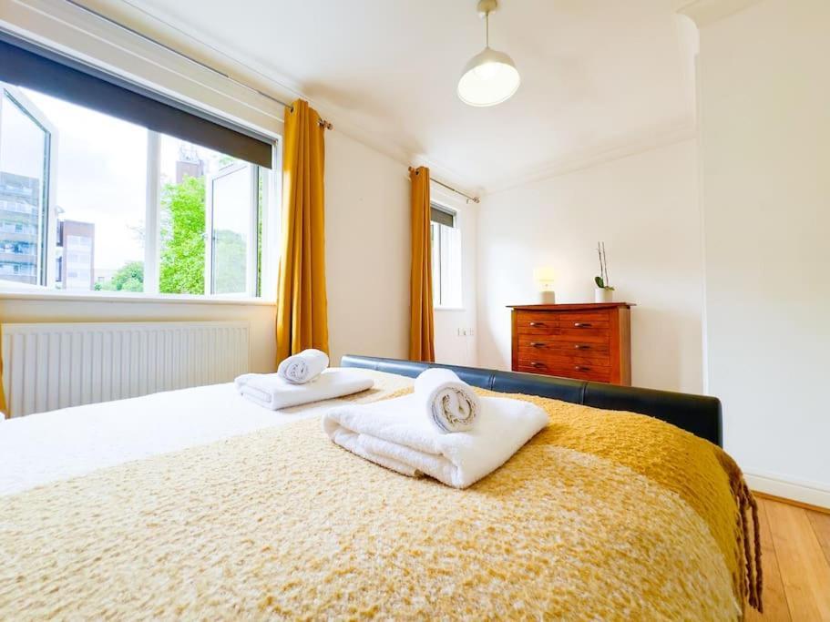 Apartment Last-minute Reserve L Modern 2 Double Bed For 5 Guests L Hofin Short Lets & Serviced London