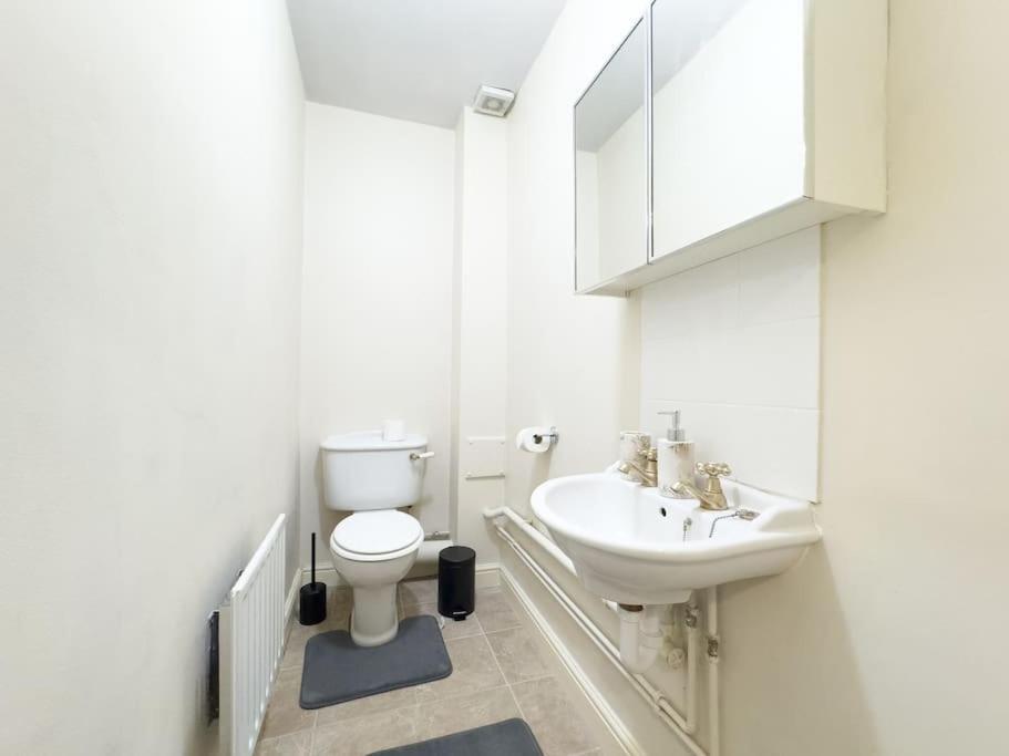 Last-minute Reserve L Modern 2 Double Bed For 5 Guests L Hofin Short Lets & Serviced Apartment London