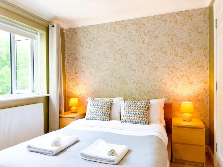 Last-minute Reserve L Modern 2 Double Bed For 5 Guests L Hofin Short Lets & Serviced London