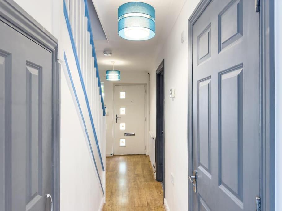 Apartment Last-minute Reserve L Modern 2 Double Bed For 5 Guests L Hofin Short Lets & Serviced *