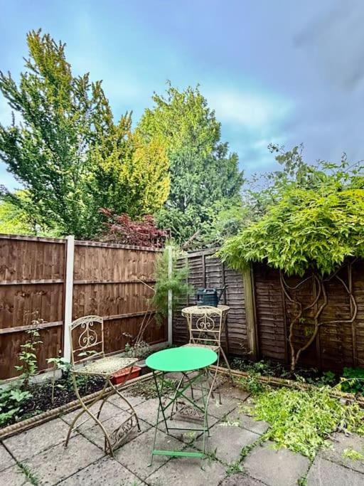 Cozy 1-bedroom In Turnham London
