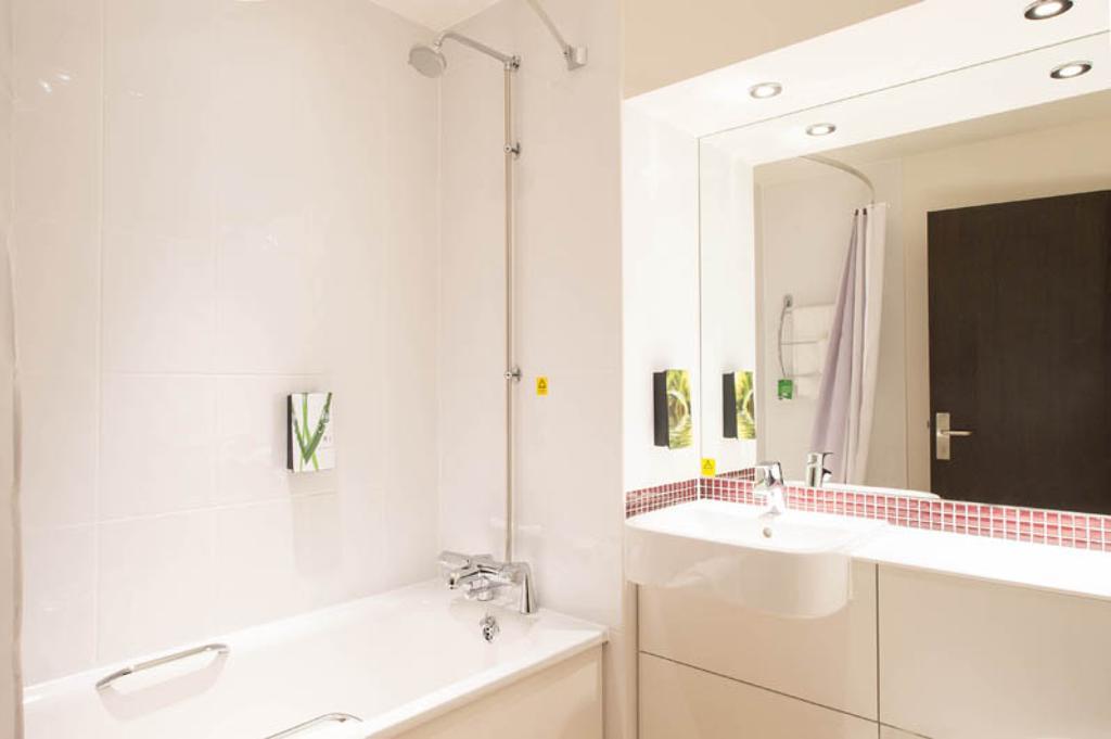 Premier King's Cross Hotel London
