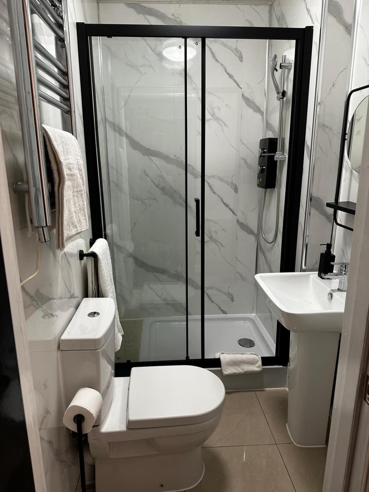Apartment Fb2-fantastic Basement Good For 3 Near Hyde Park London