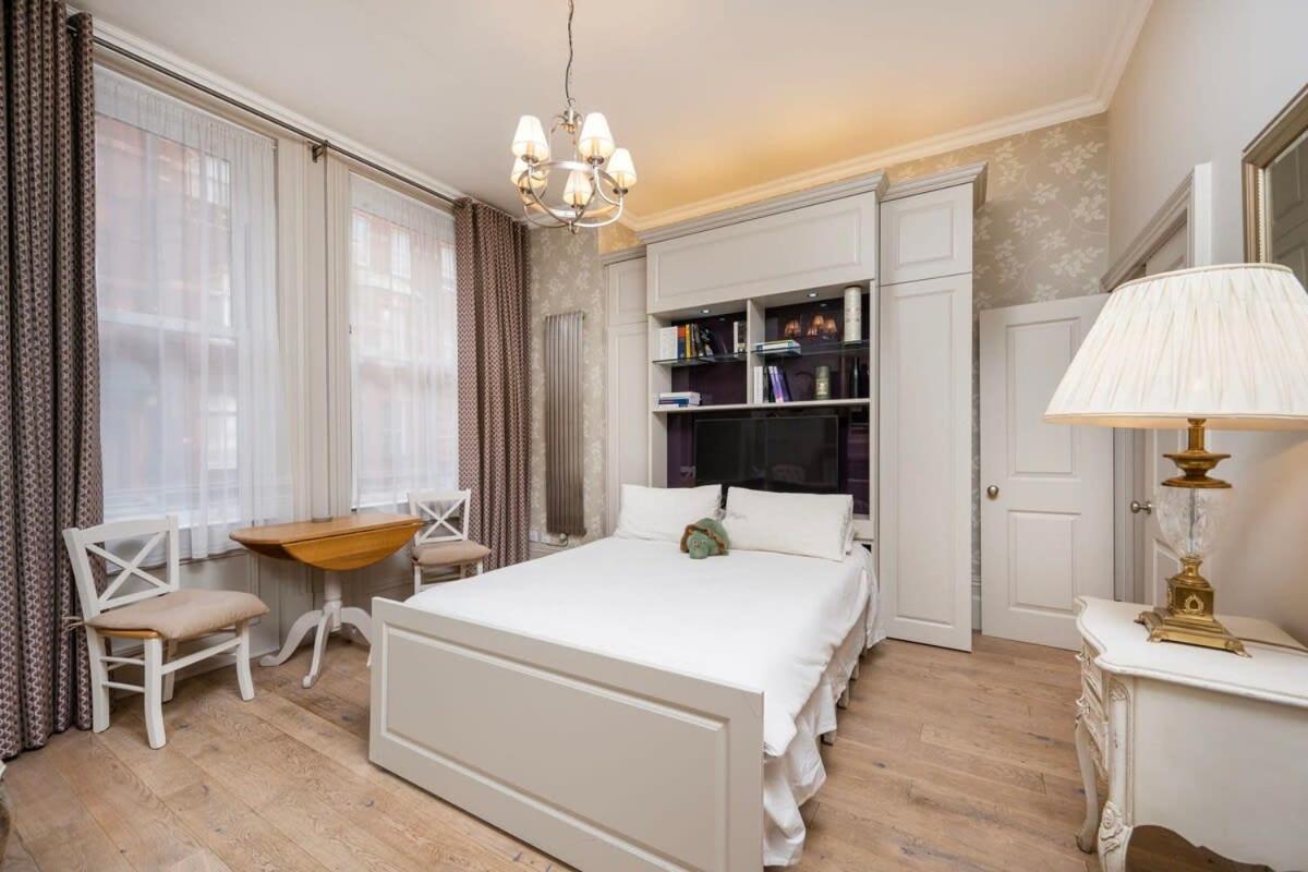 Apartment Charming Chelsea Your Cozy Urban Retreat *