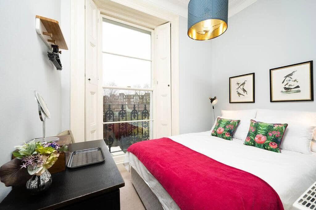 Charming In The Heart Of Camden Apartment