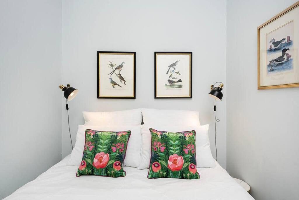 Charming In The Heart Of Camden Apartment