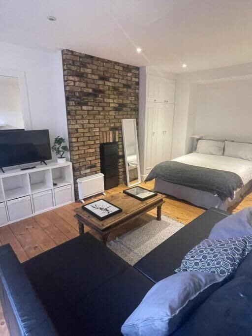Charming West Your Urban Oasis * London