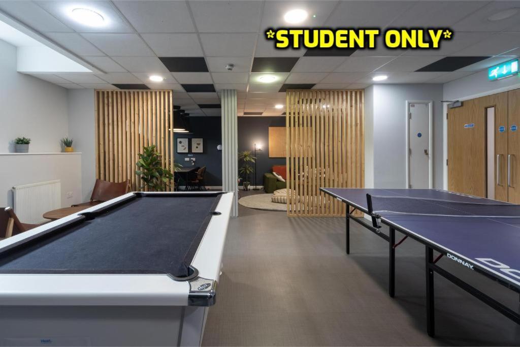 Student Only Zeni Vauxhall Apartment London