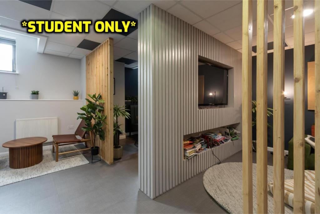 Student Only Zeni Vauxhall Apartment