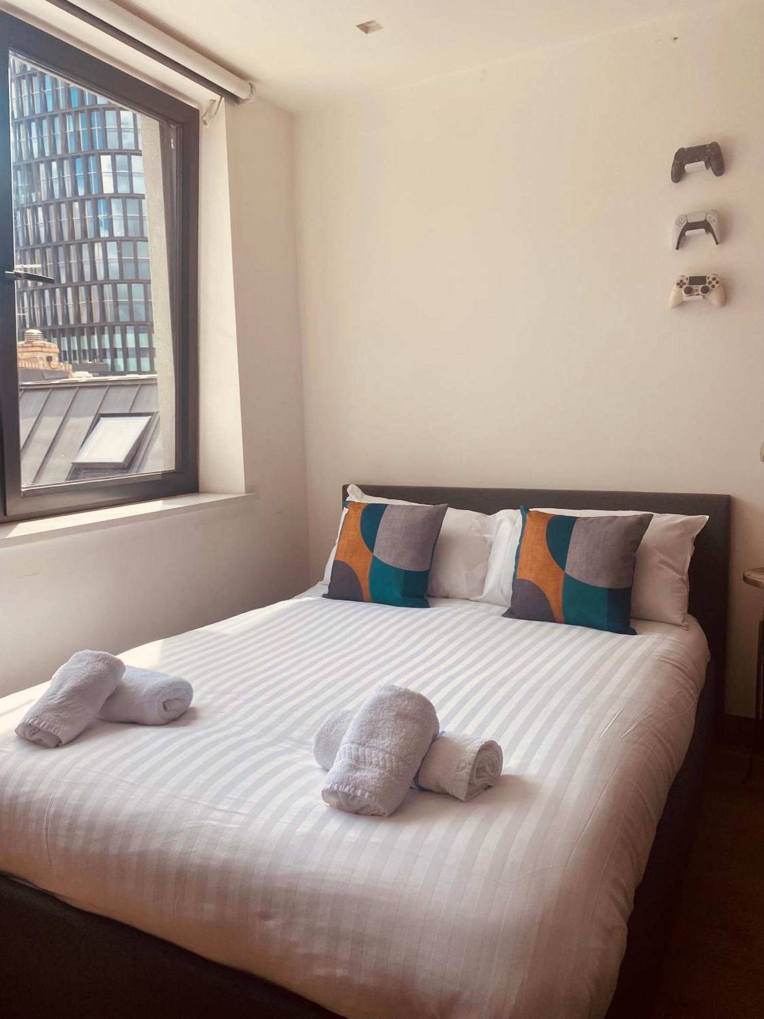 Shoreditch 3 Bed 2 Bath Large Terrace & Park View Appartement Londen