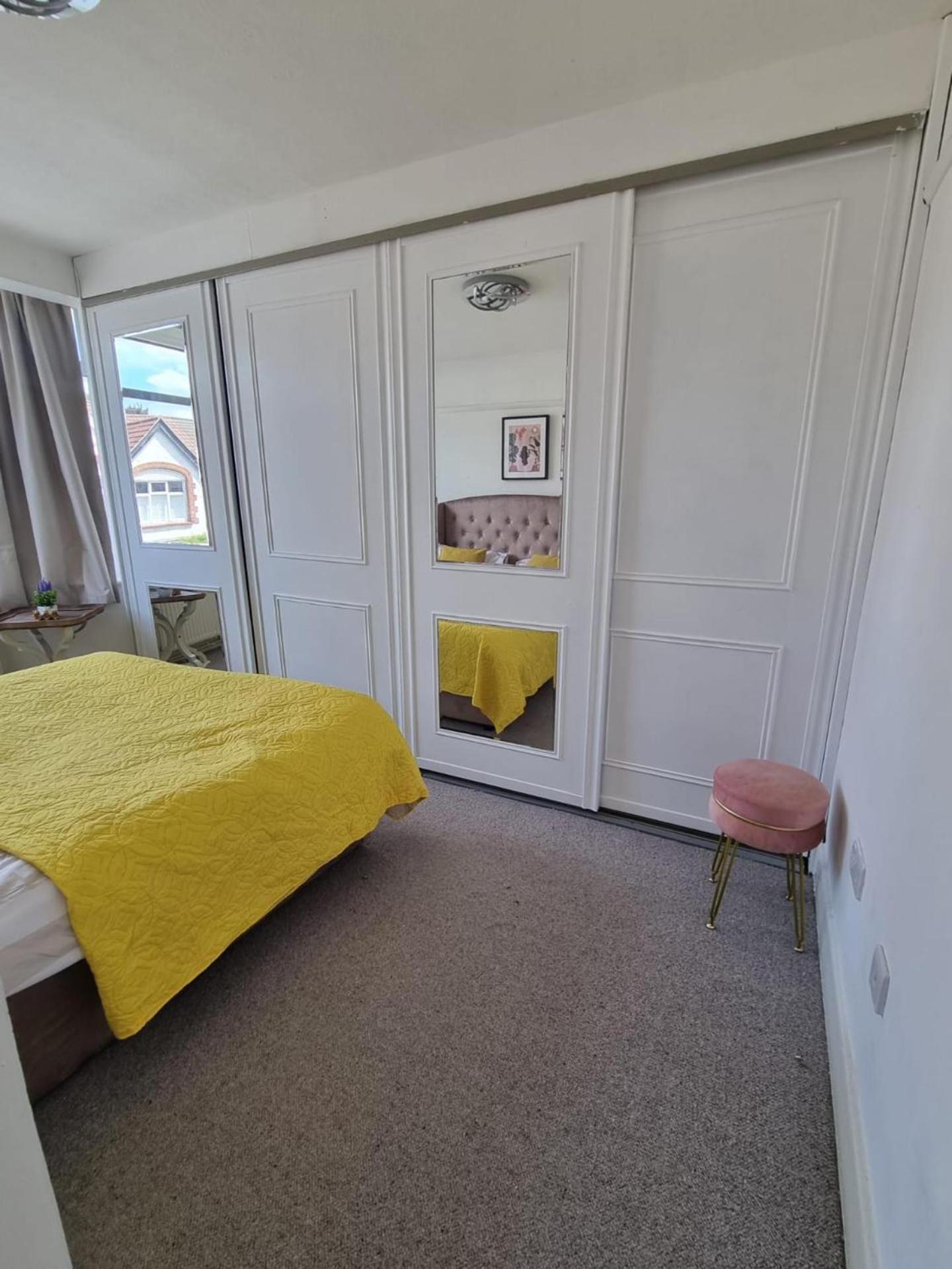 Large 4 Bed Terraced House Holiday home *