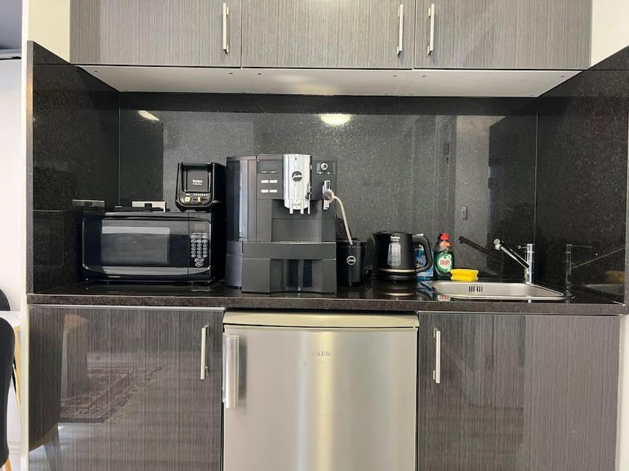 Golders - Modern One Bed Holiday home