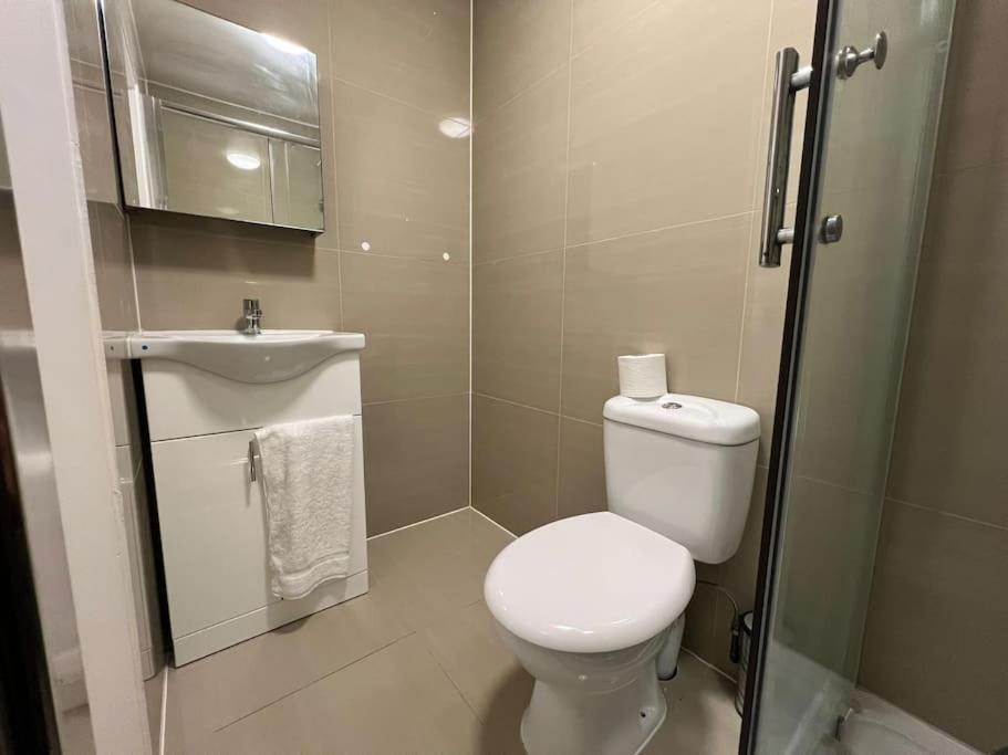 Golders - Modern One Bed Holiday home