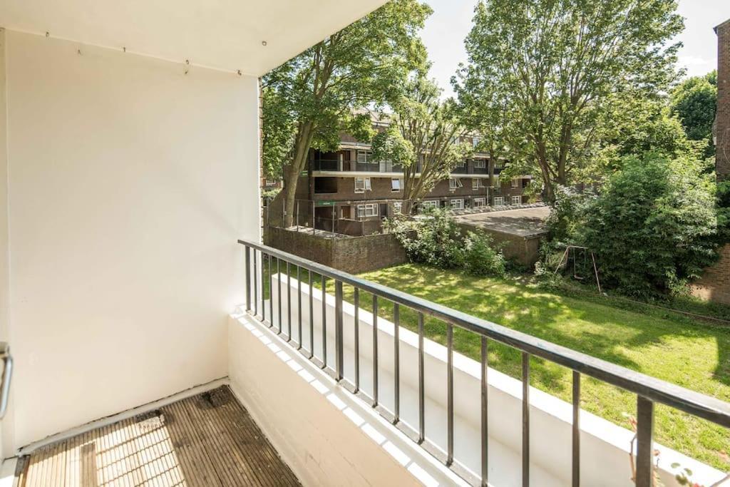 Apartment 2bed Living Balcony *
