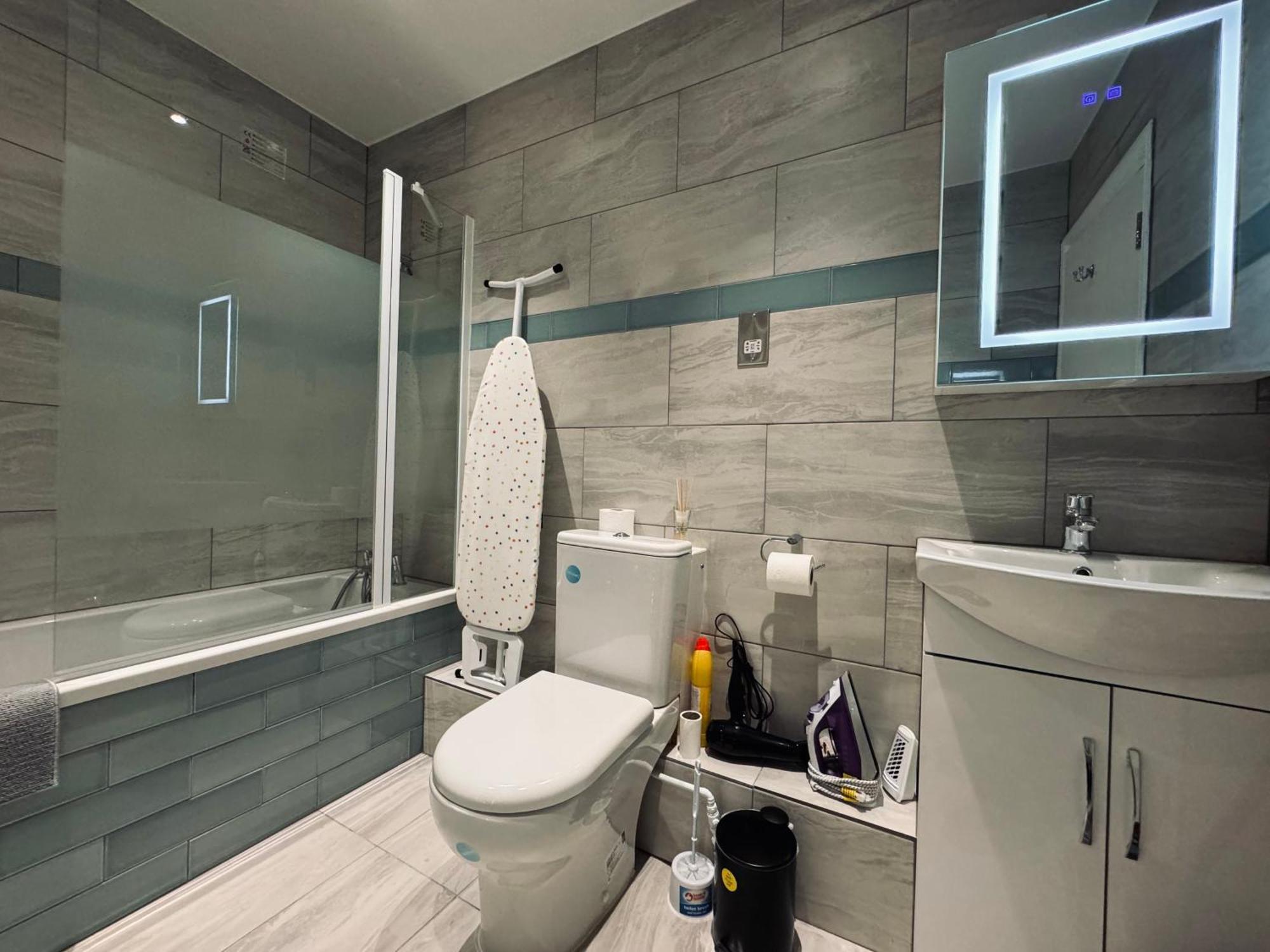 Apartment Beautiful 2bedroom Flat In St John *