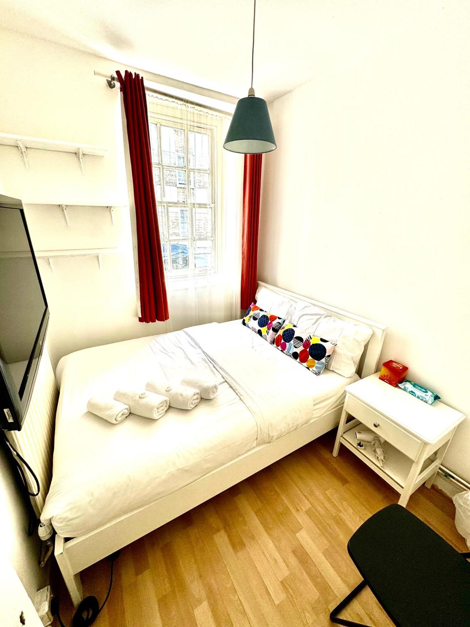 Pensión Comfy Private Bedrooms In Heart Of *