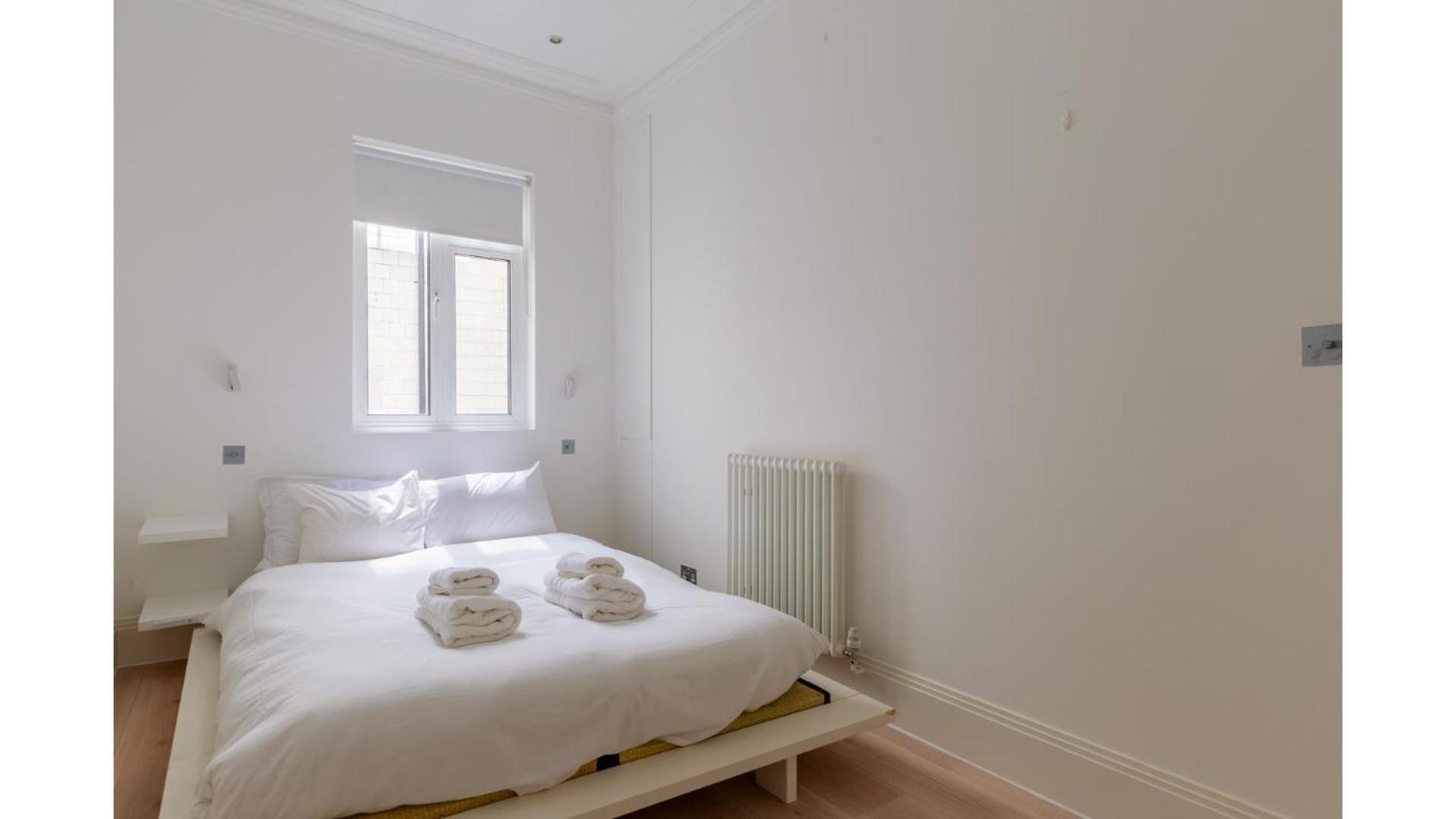Lavish 1bd By Hyde Park Apartment *
