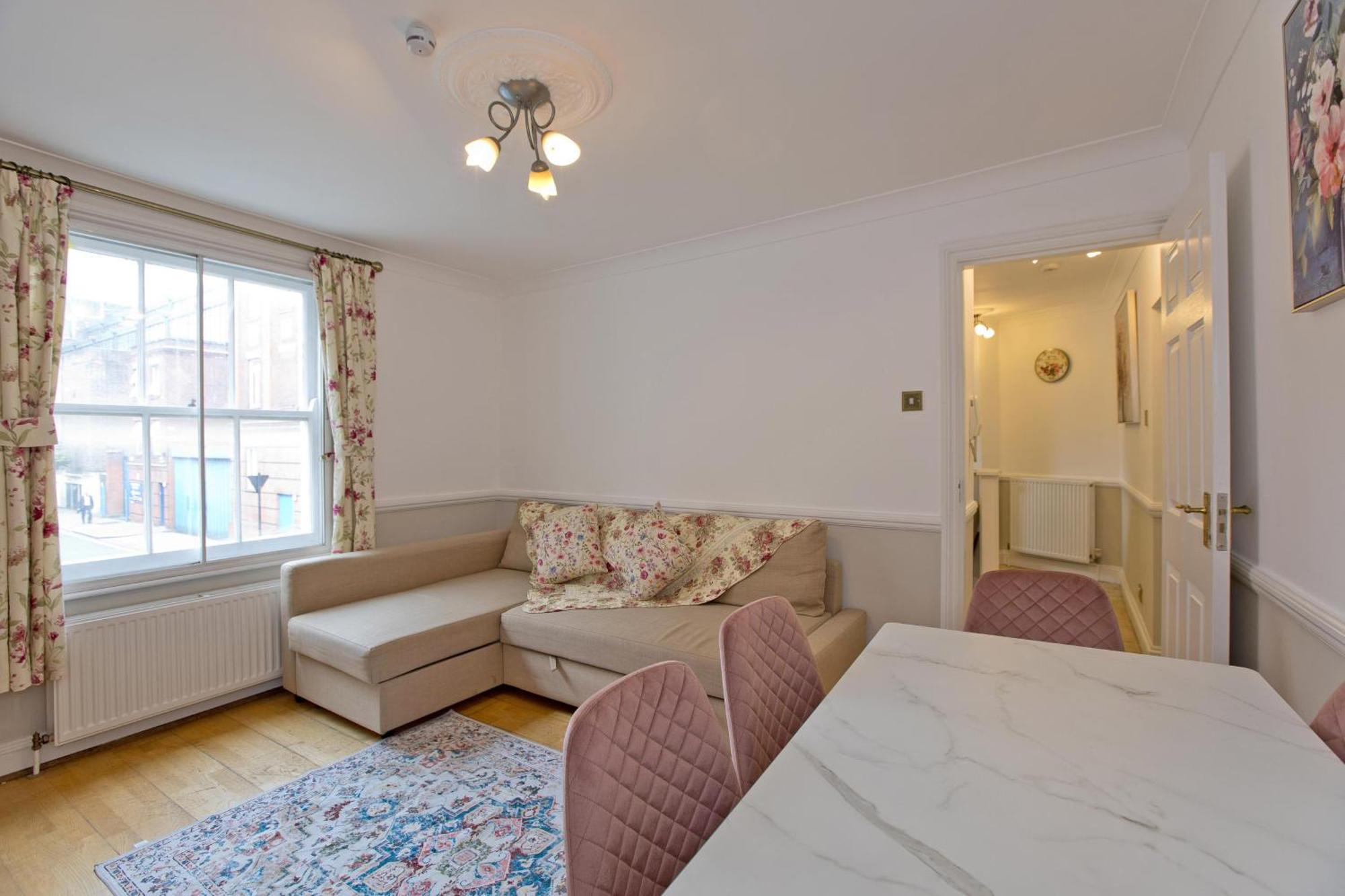 Imperial Horseferry Road * London