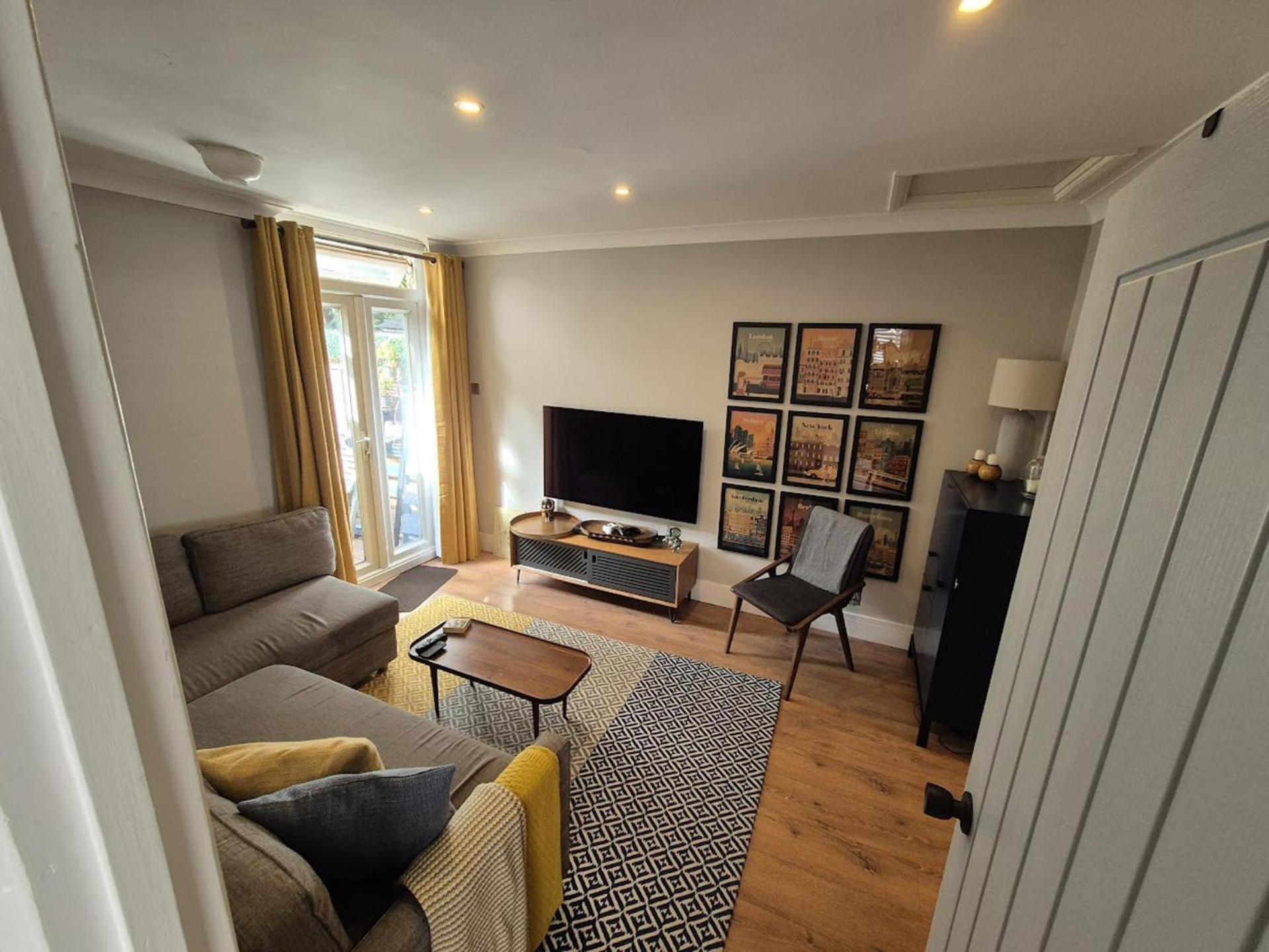 Apartment Charming 2 Bed Kennington Oval London