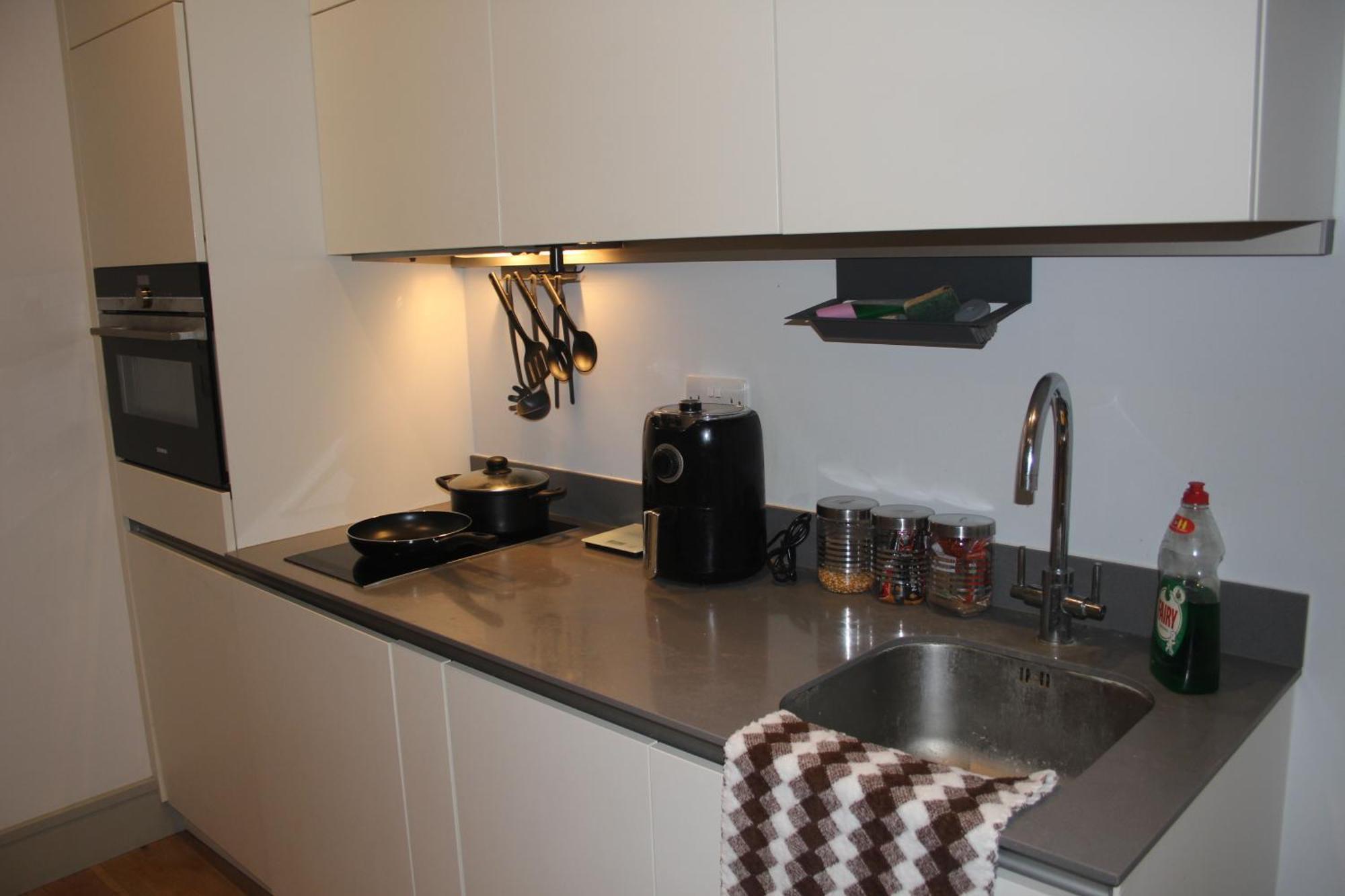 Entire Flat Near Bridge * Londres