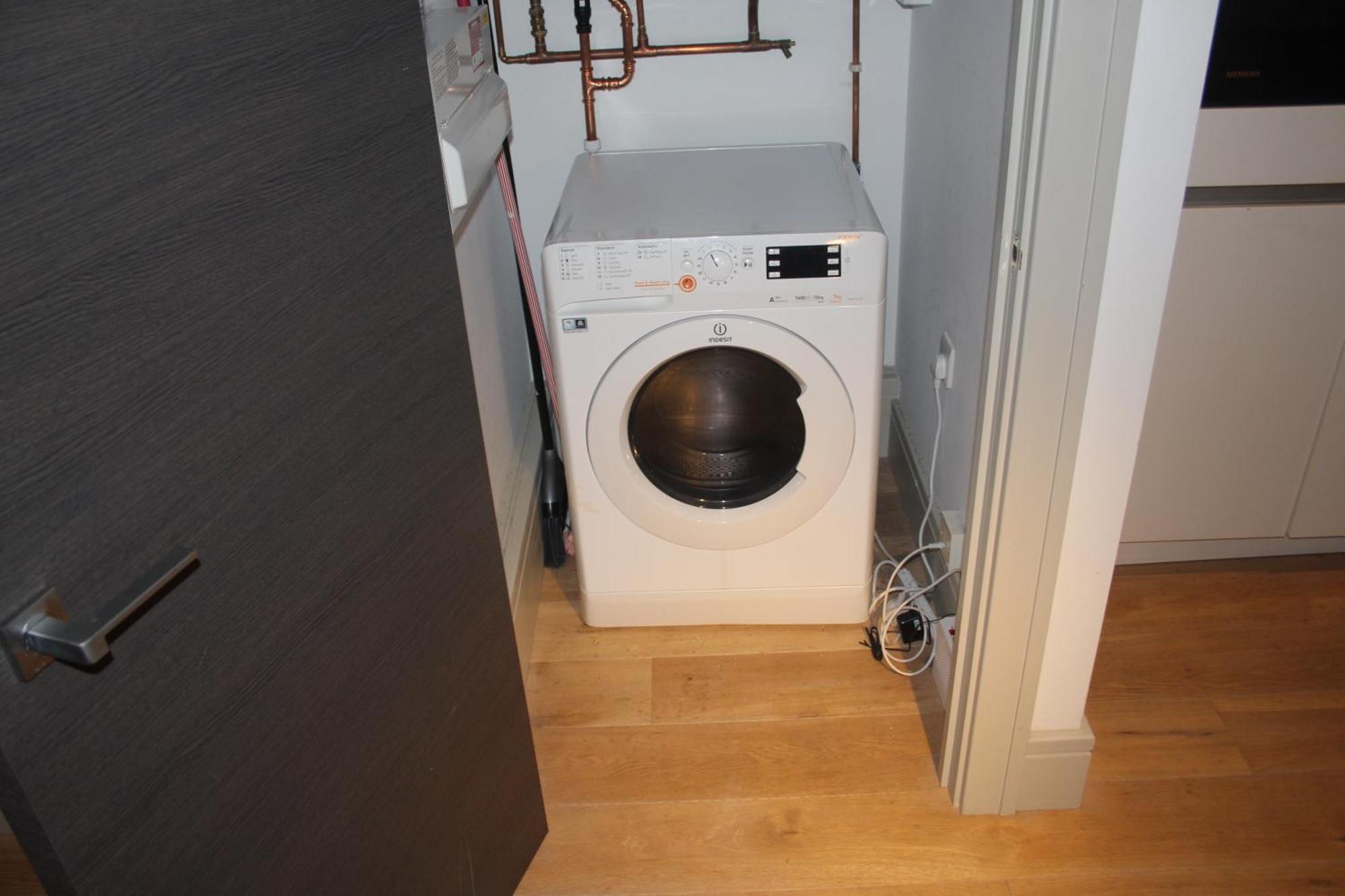 Apartamento Entire Flat Near Bridge